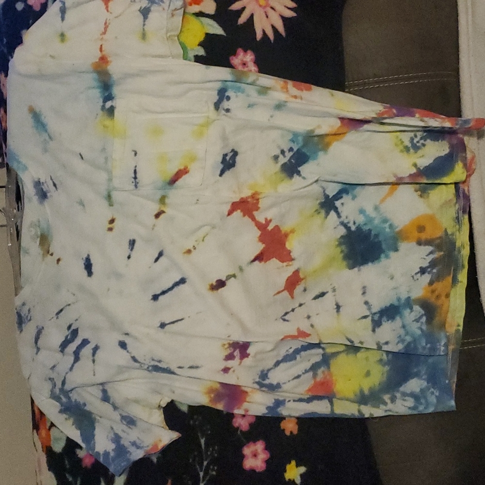 Tye dye shirt size medium